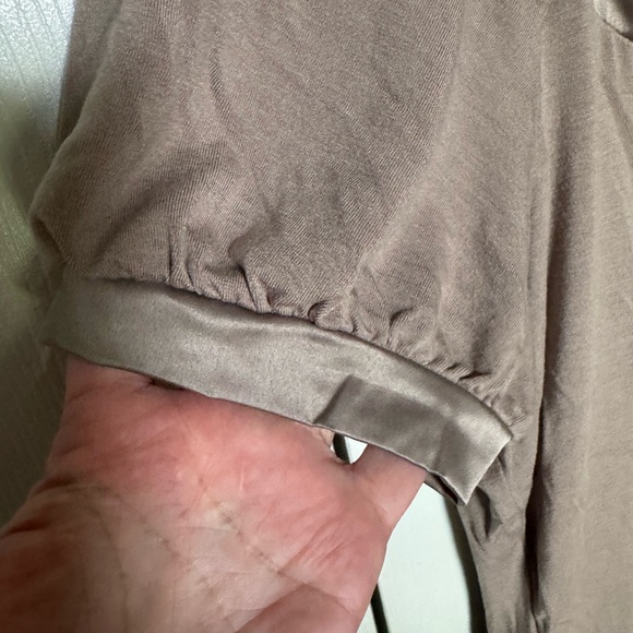 The Limited Women's Tan Short Sleeve Top - Picture 3 of 5